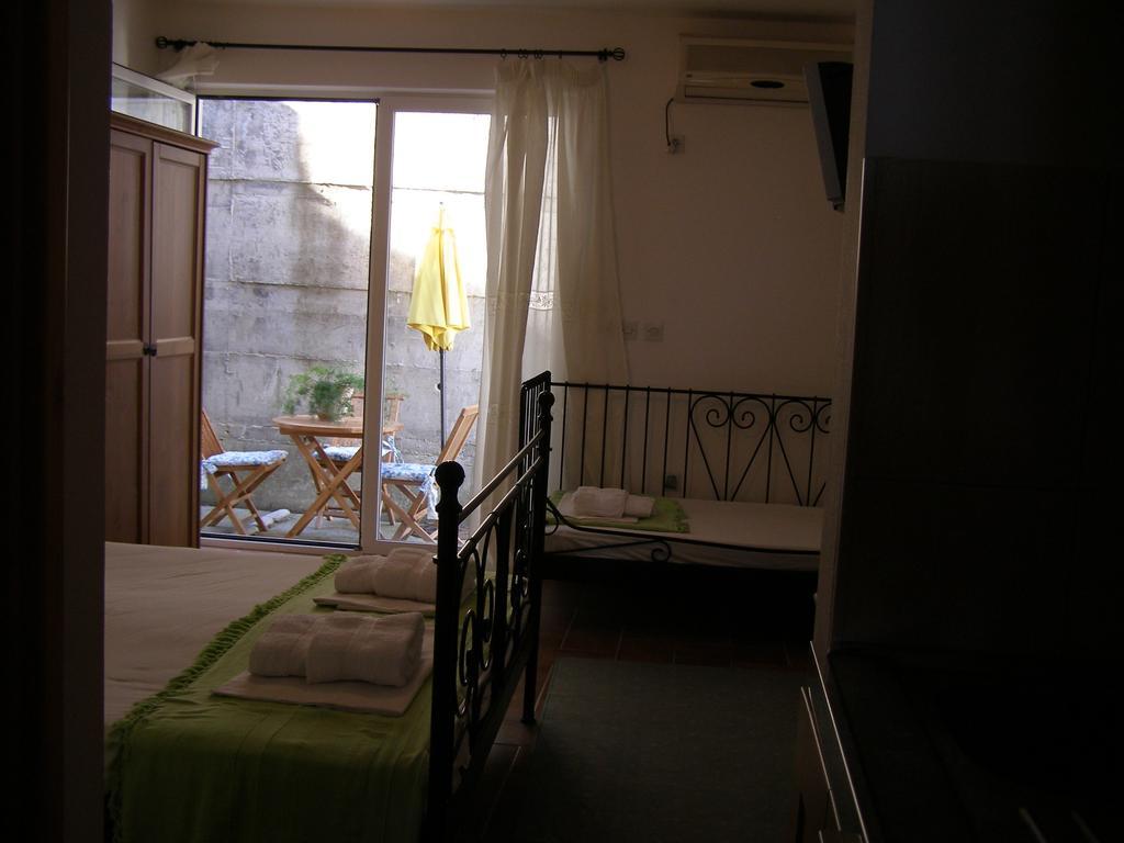 Palastura Apartments Ulcinj Phòng bức ảnh