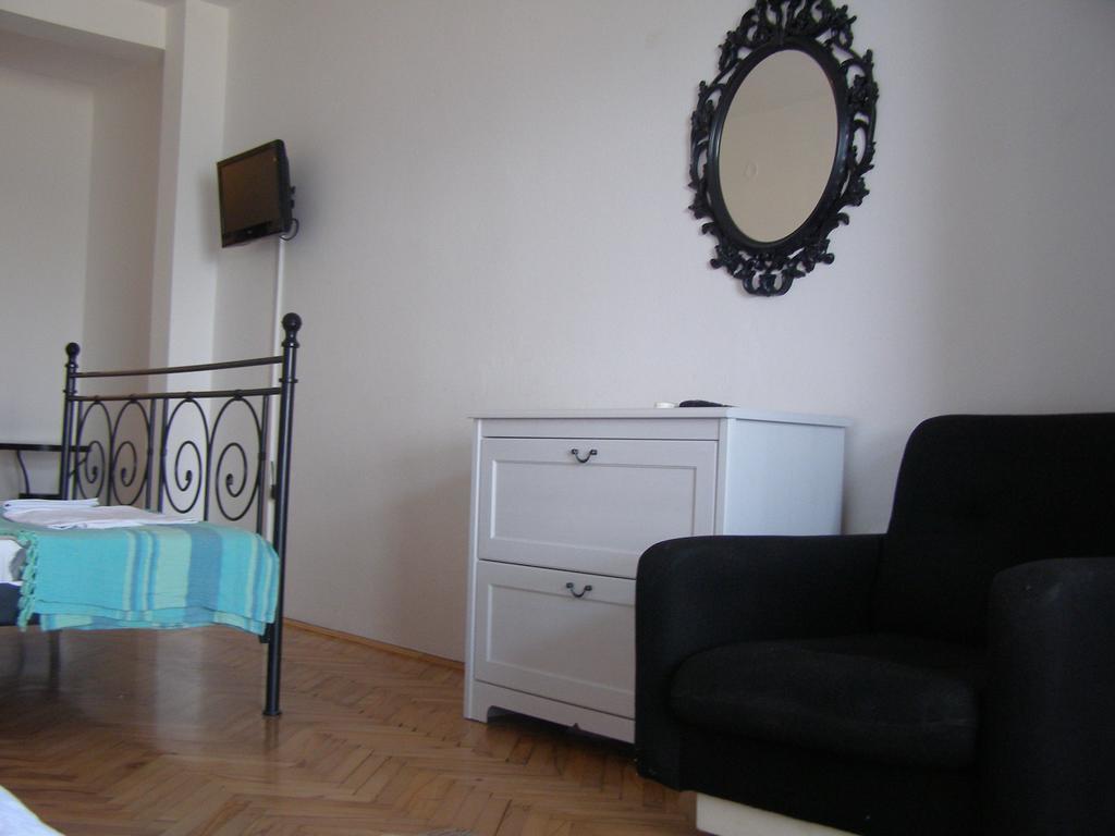 Palastura Apartments Ulcinj Phòng bức ảnh